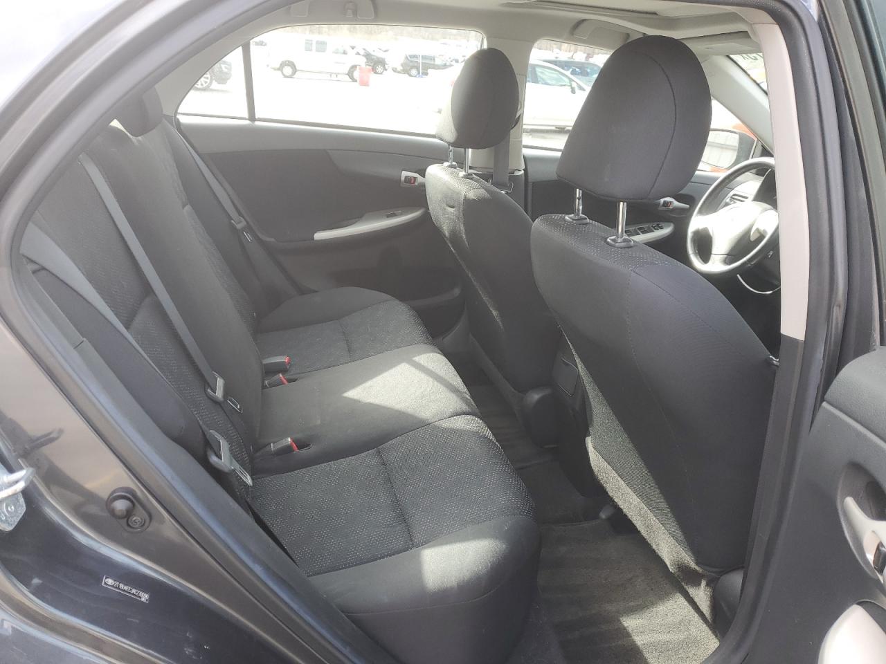 2010 Toyota Corolla - Image 10