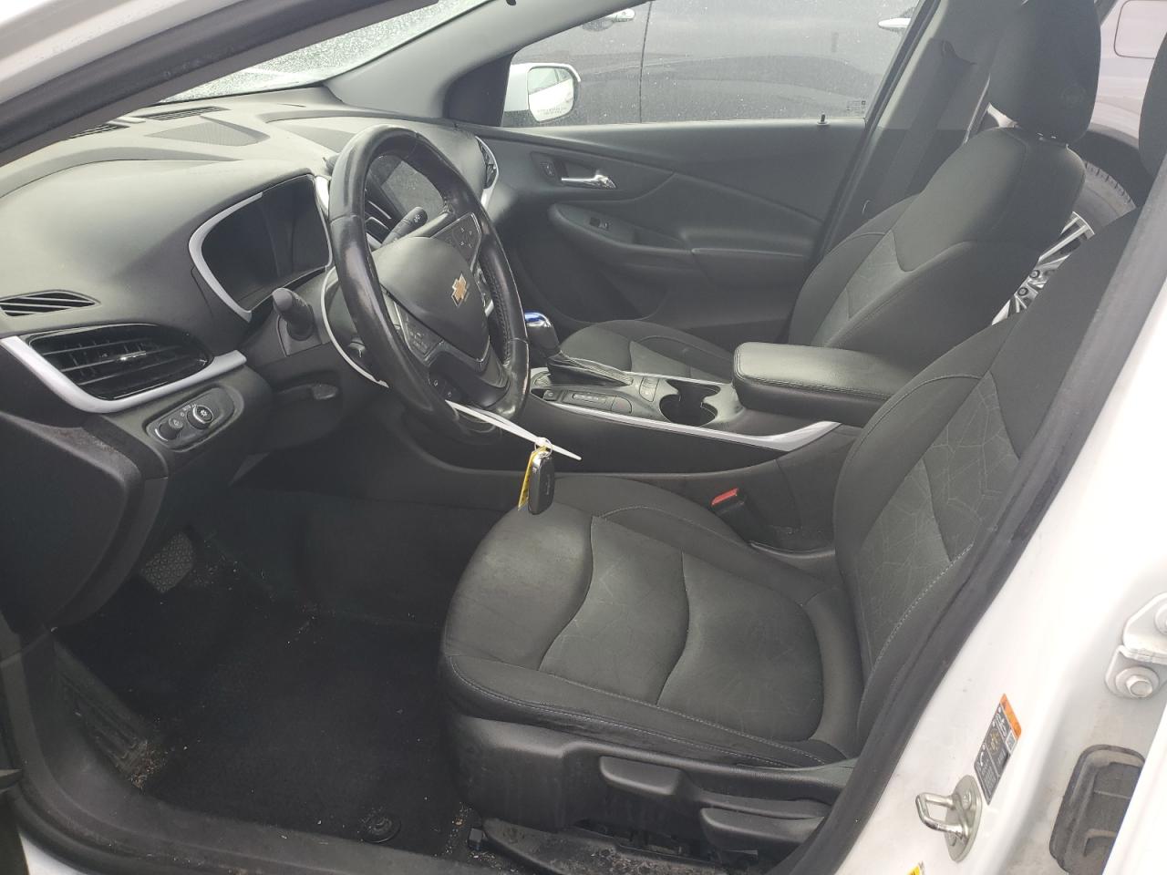 2016 Chevrolet Volt - Image 7