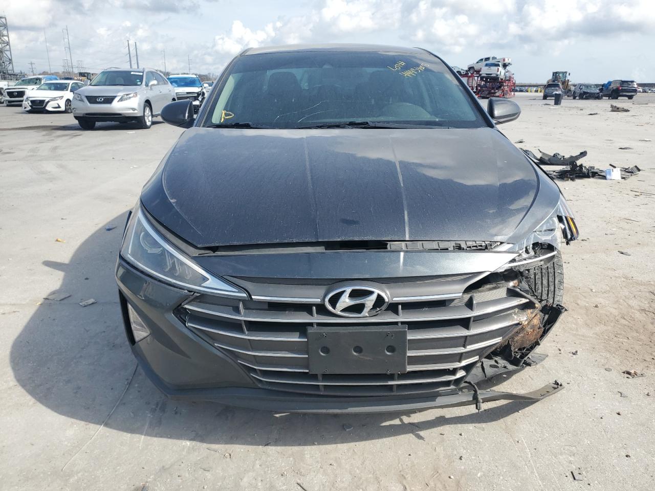 2020 Hyundai Elantra - Image 5