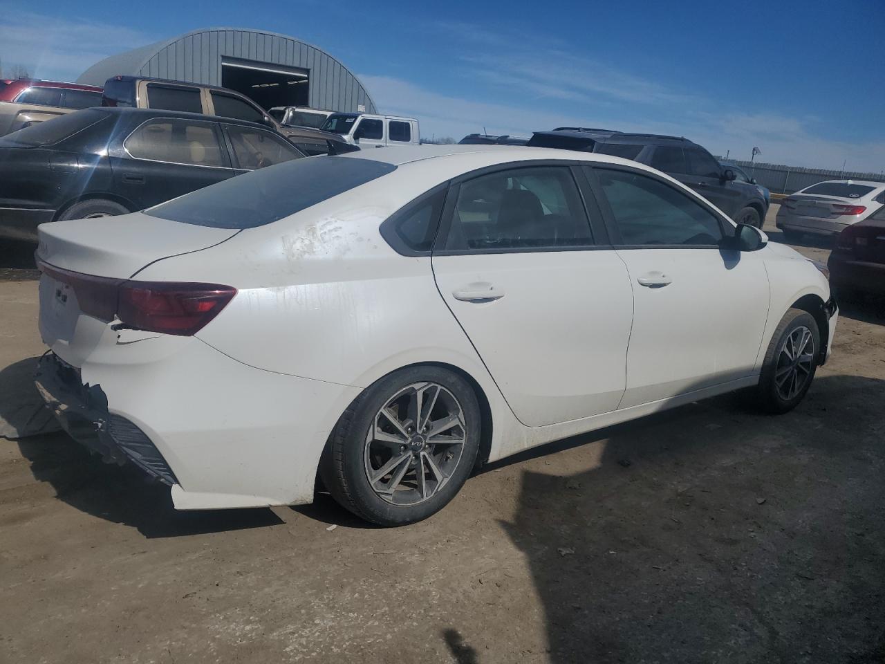 2022 Kia Forte - Image 3