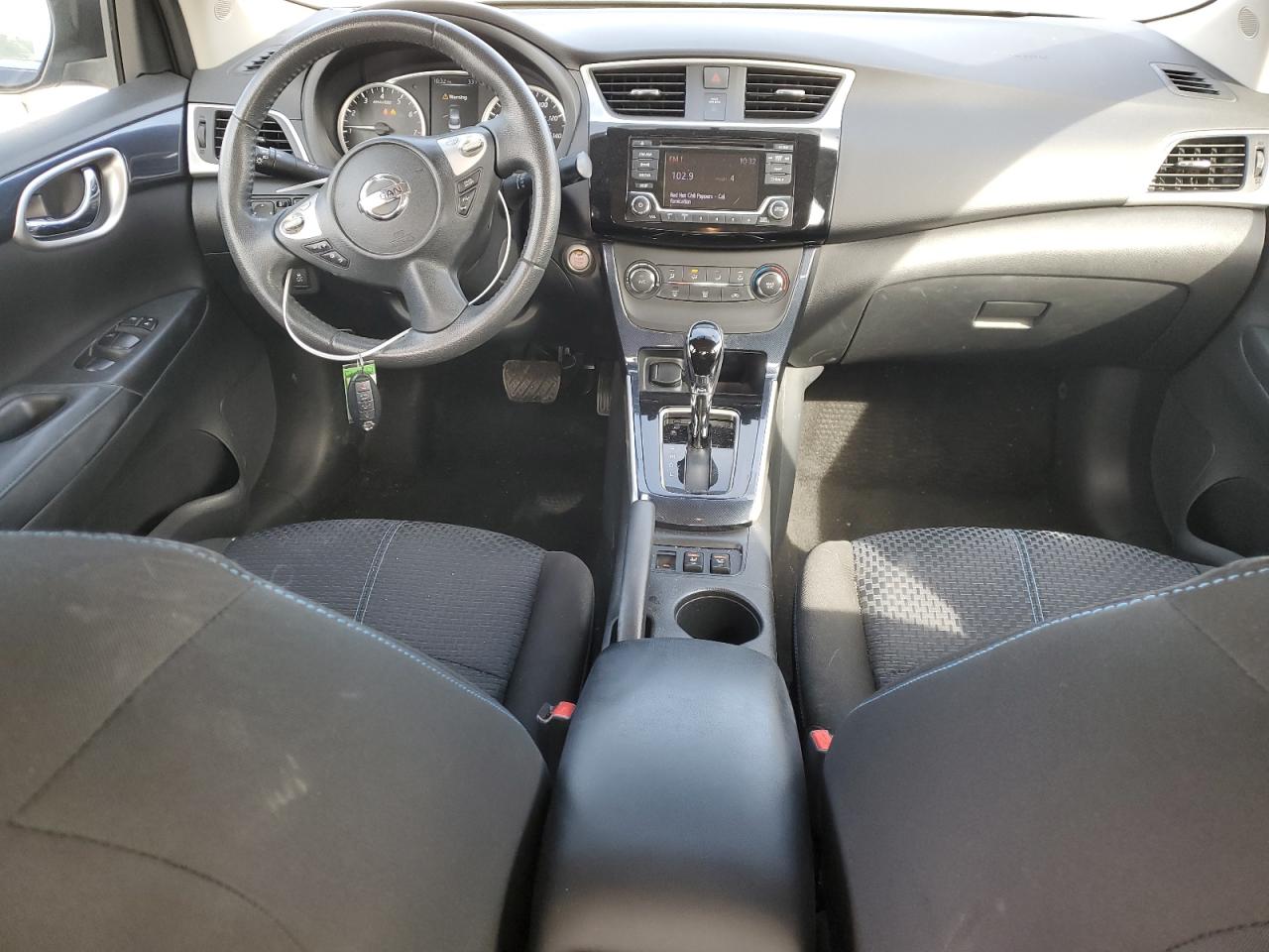 2016 Nissan Sentra - Image 8