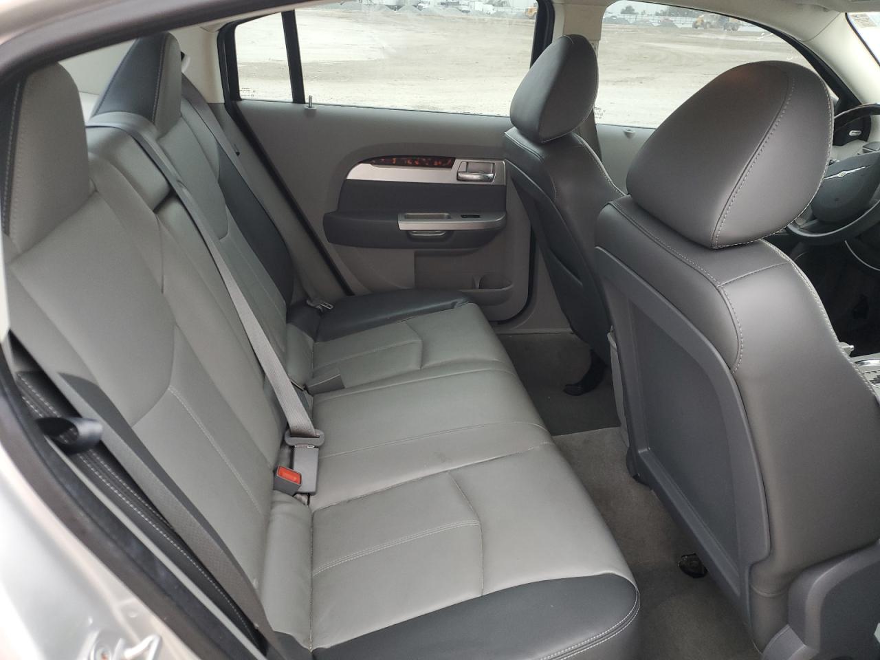 2008 Chrysler Sebring - Image 10