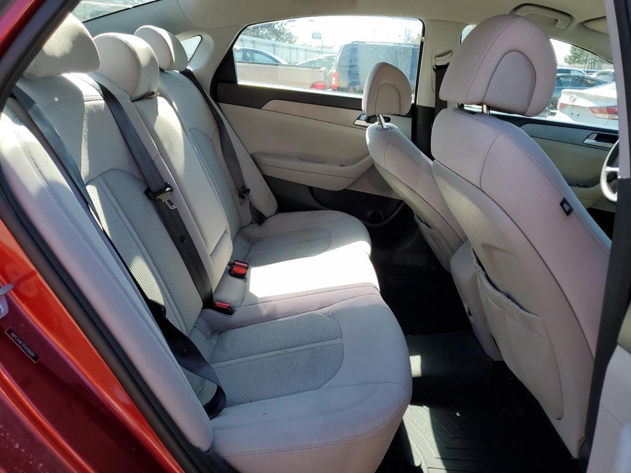 2015 Hyundai Sonata - Image 10