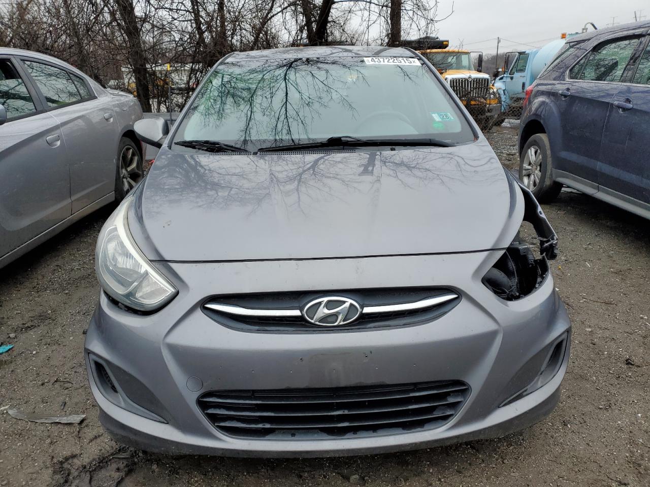 2015 Hyundai Accent - Image 5