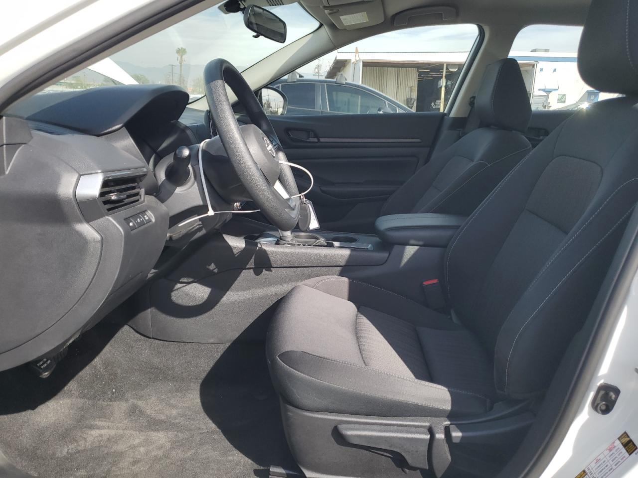 2024 Nissan Altima - Image 7
