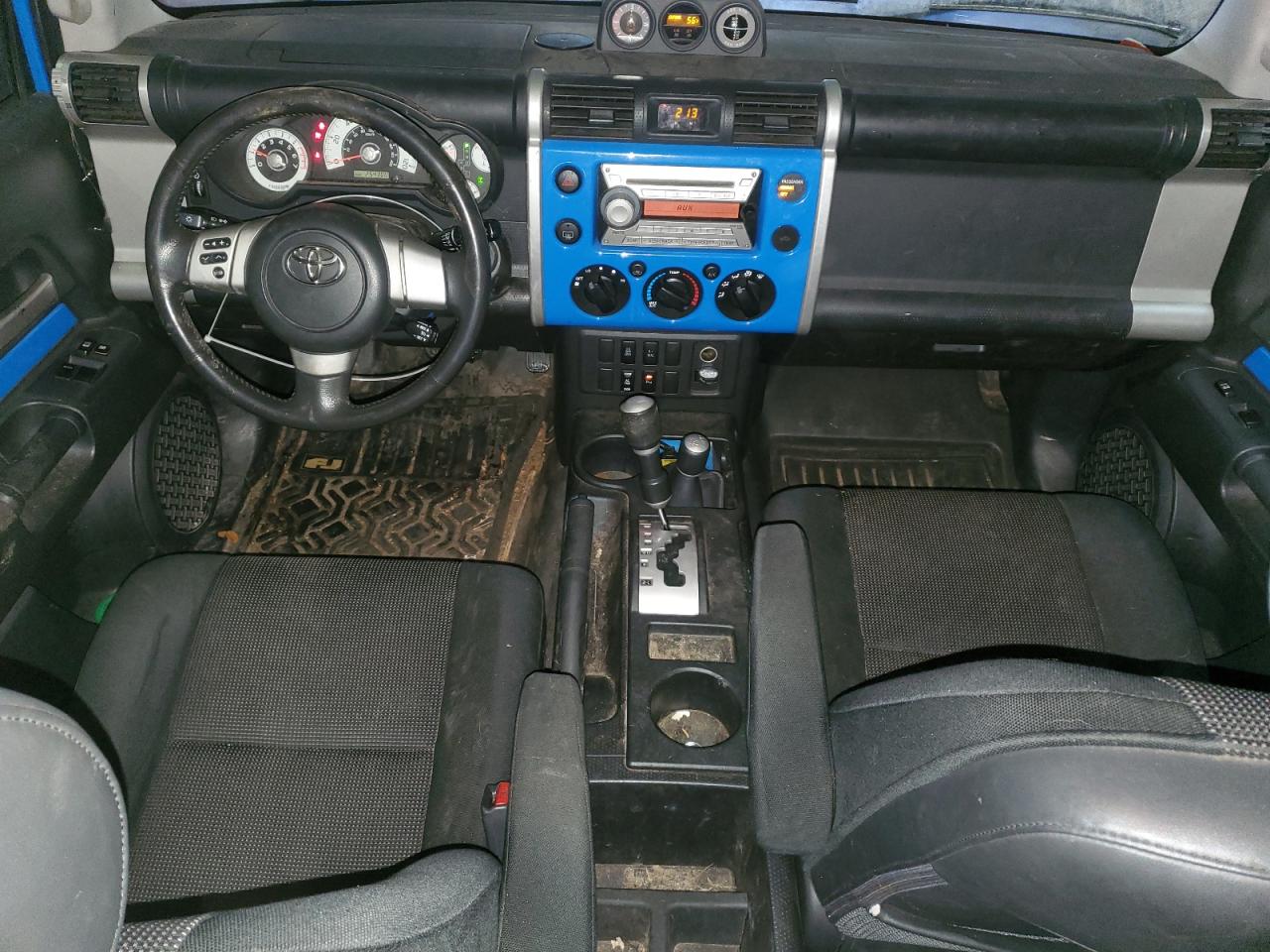 2007 Toyota FJ Cruiser - Image 8