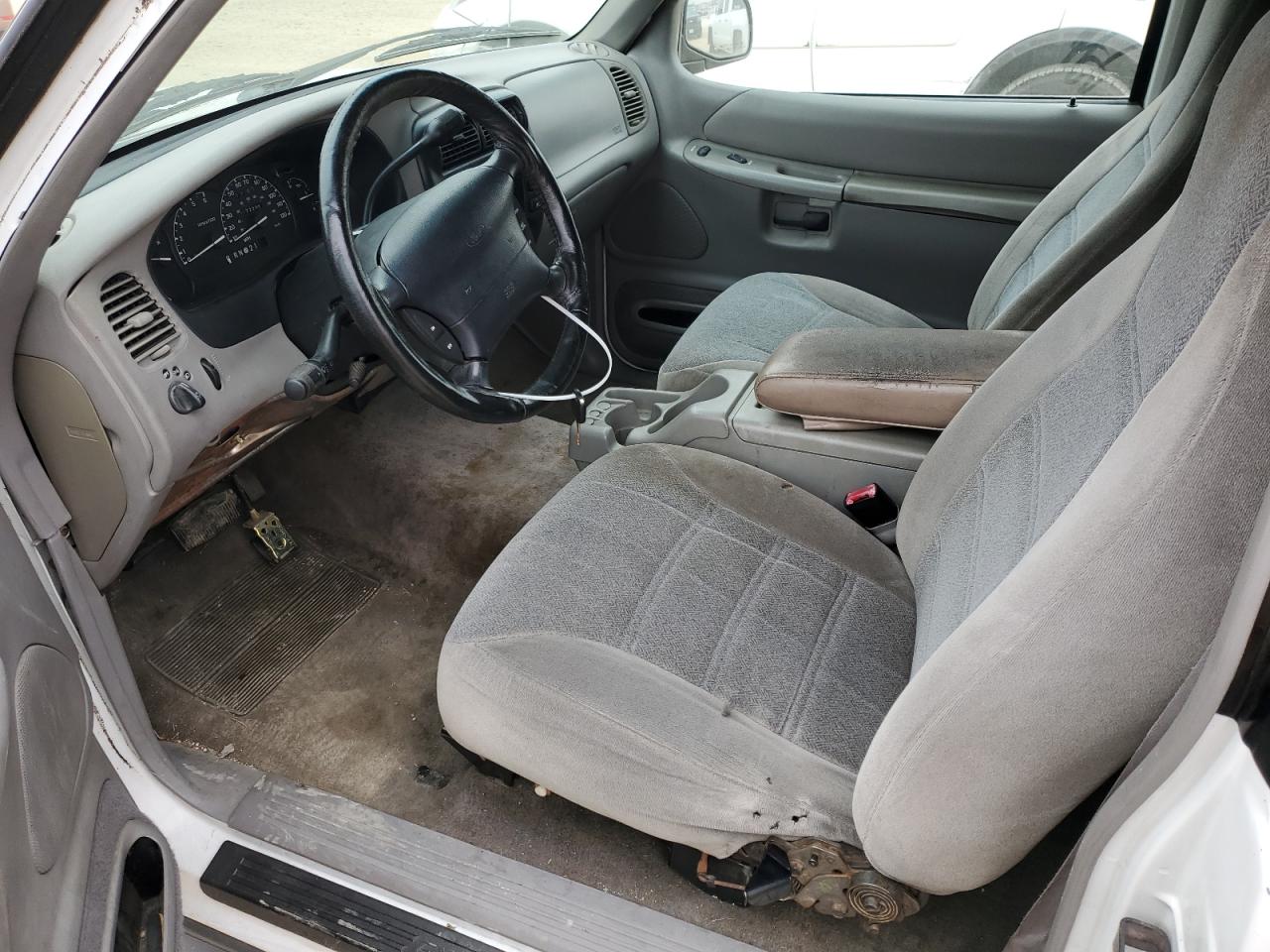 1999 Ford Explorer - Image 7