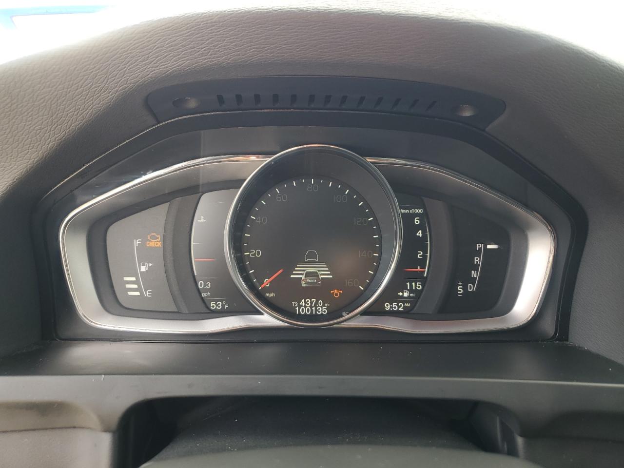 2017 Volvo S60 - Image 9