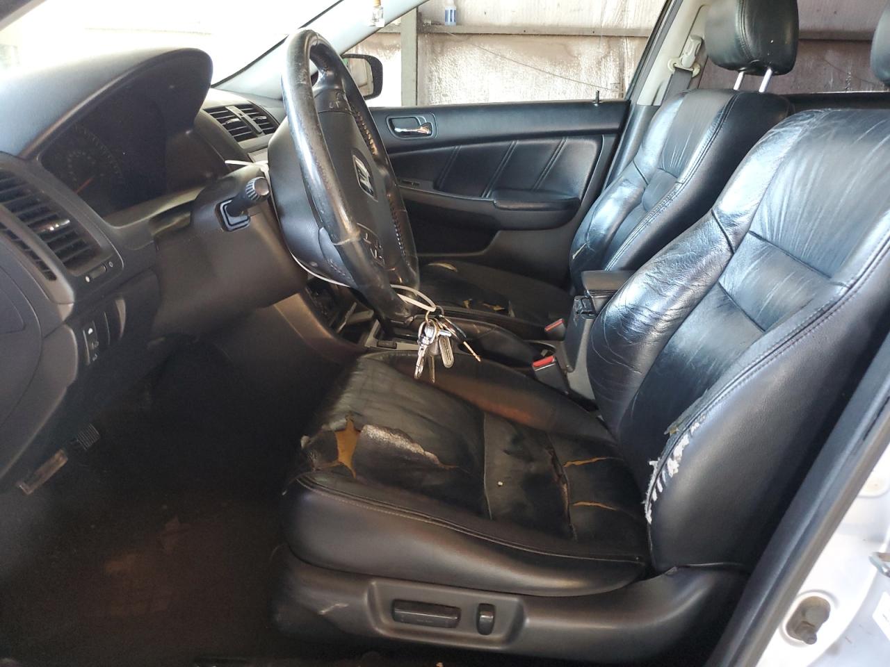 2005 Honda Accord - Image 7