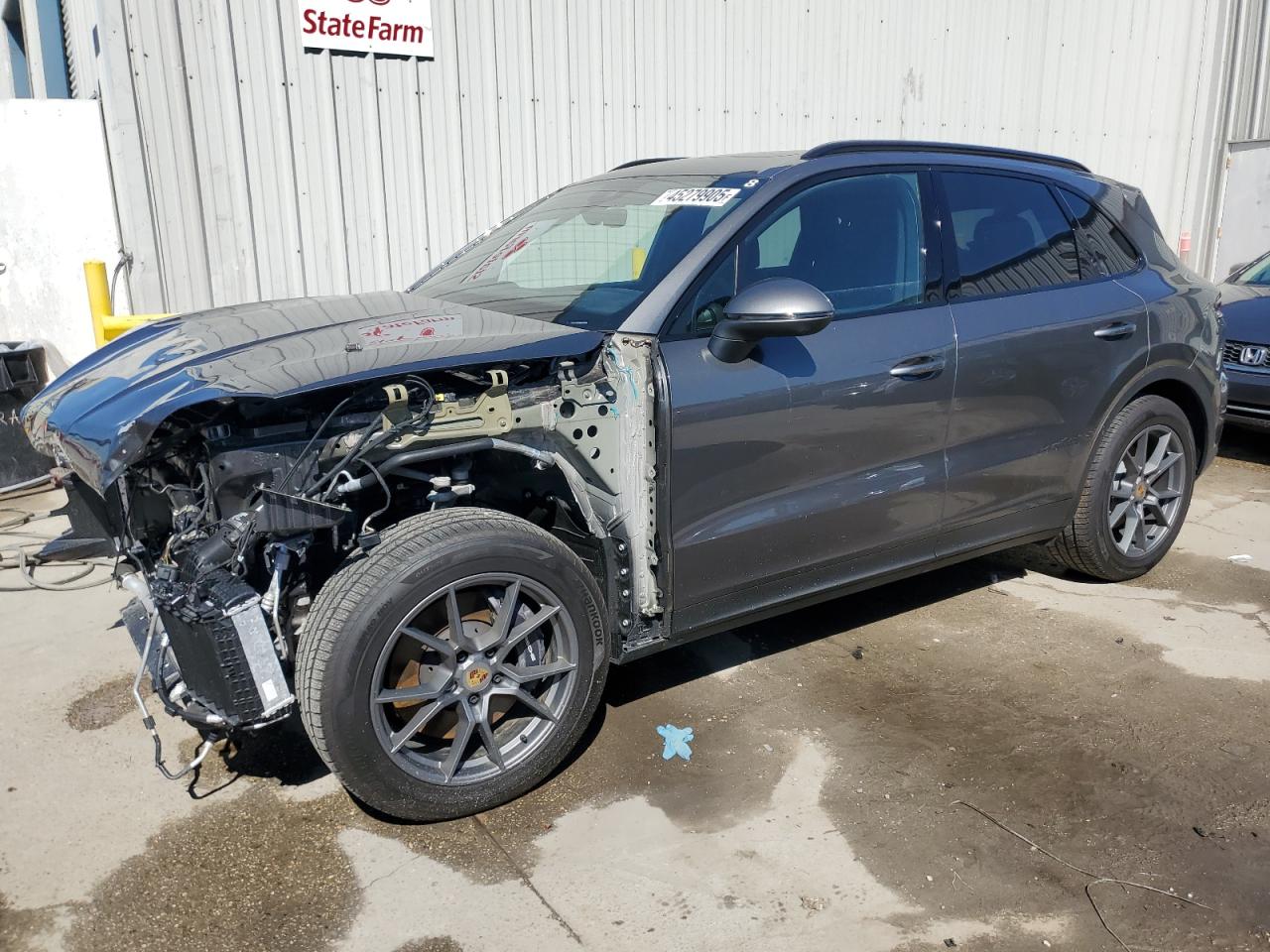 2024 Porsche Cayenne  for Sale in New Orleans, LA - Rejected Repair