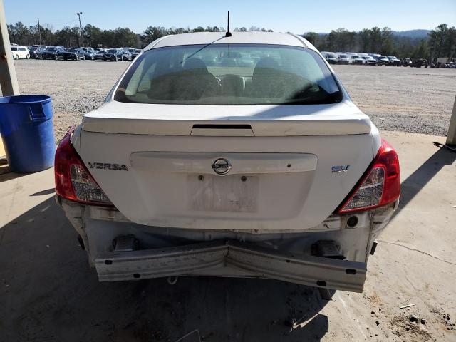  NISSAN VERSA 2017 Biały