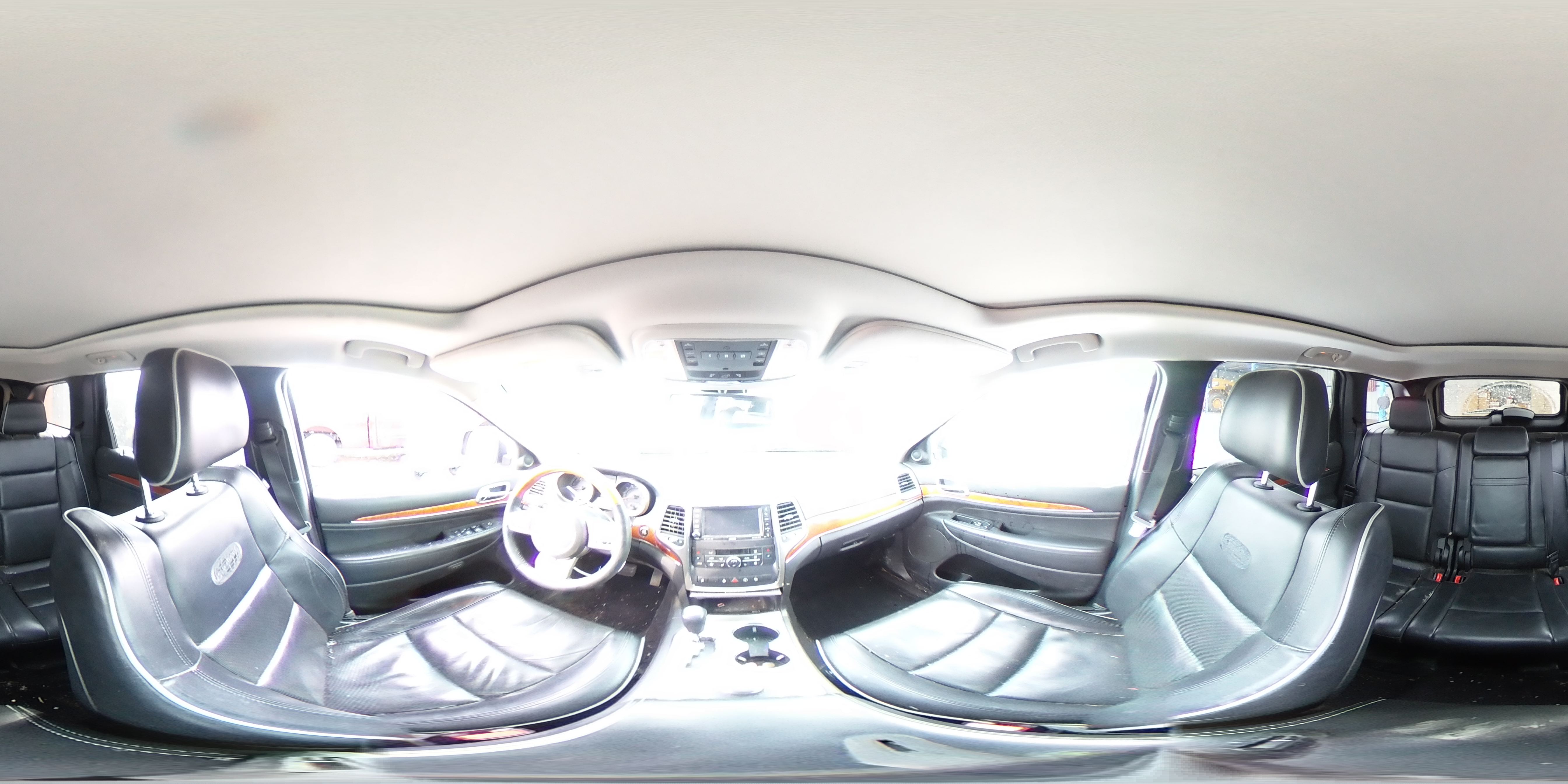 2013 Jeep Grand Cherokee - Image 14