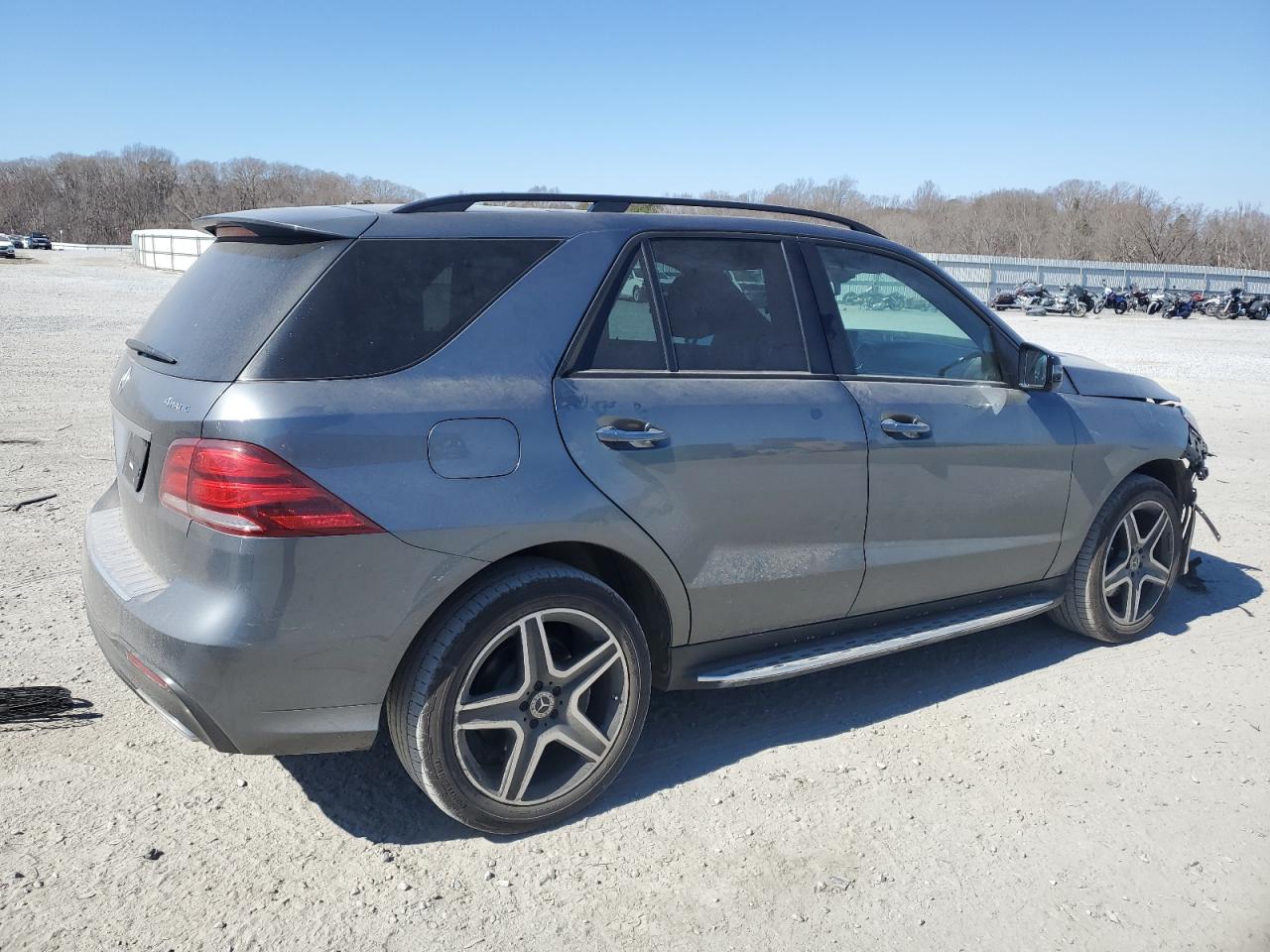 2018 Mercedes-Benz GLE - Image 3