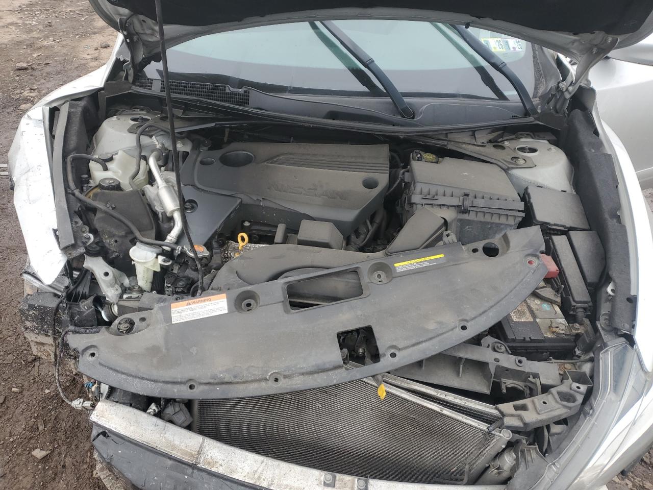2017 Nissan Altima - Image 12
