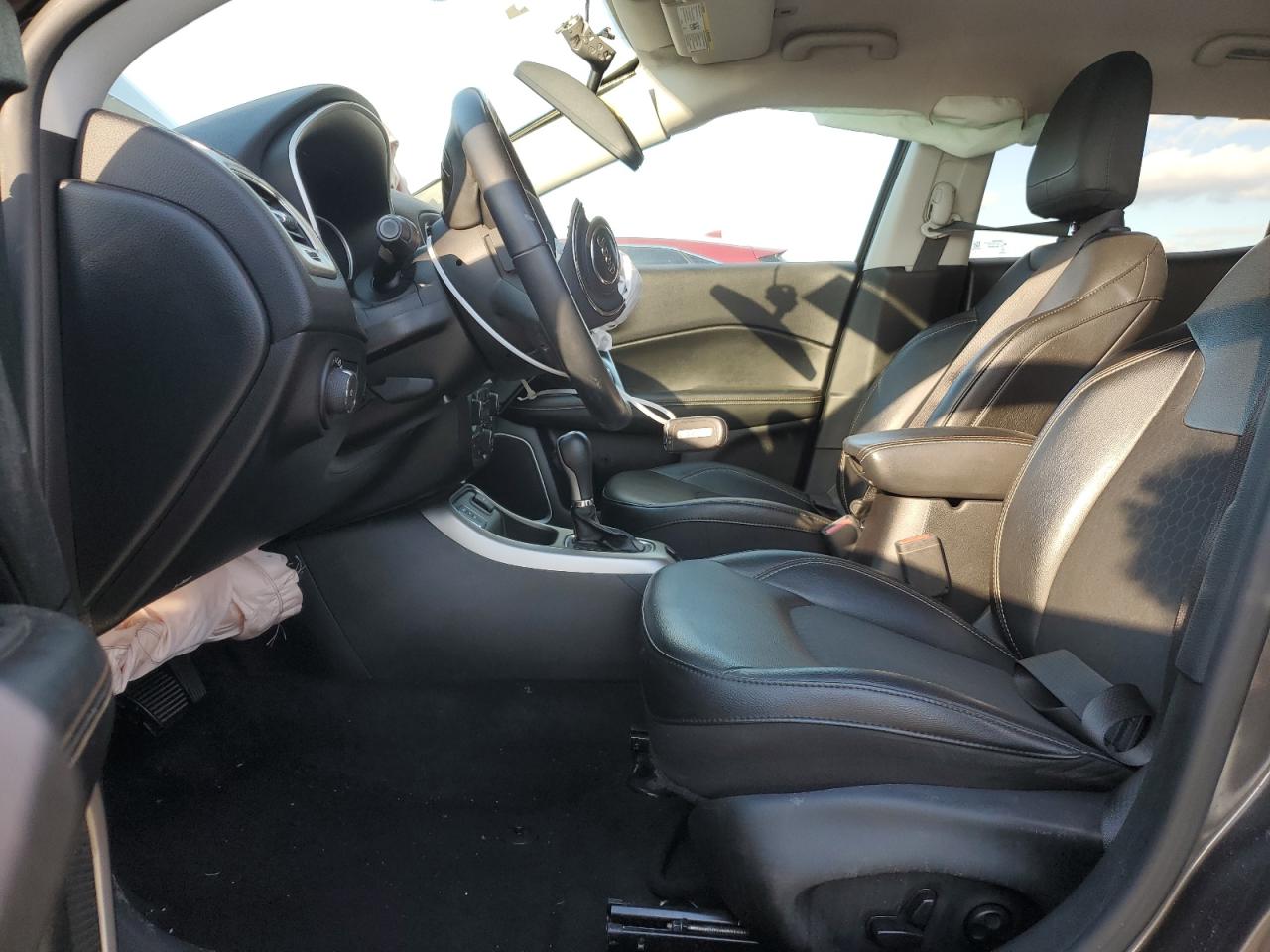 2019 Jeep Compass - Image 7