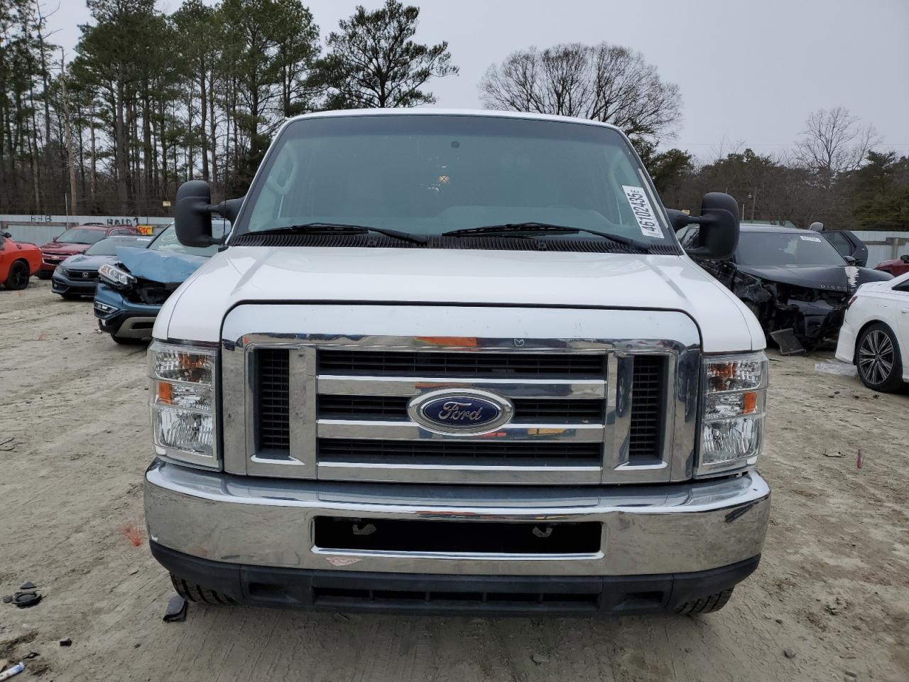 2014 Ford Econoline - Image 5