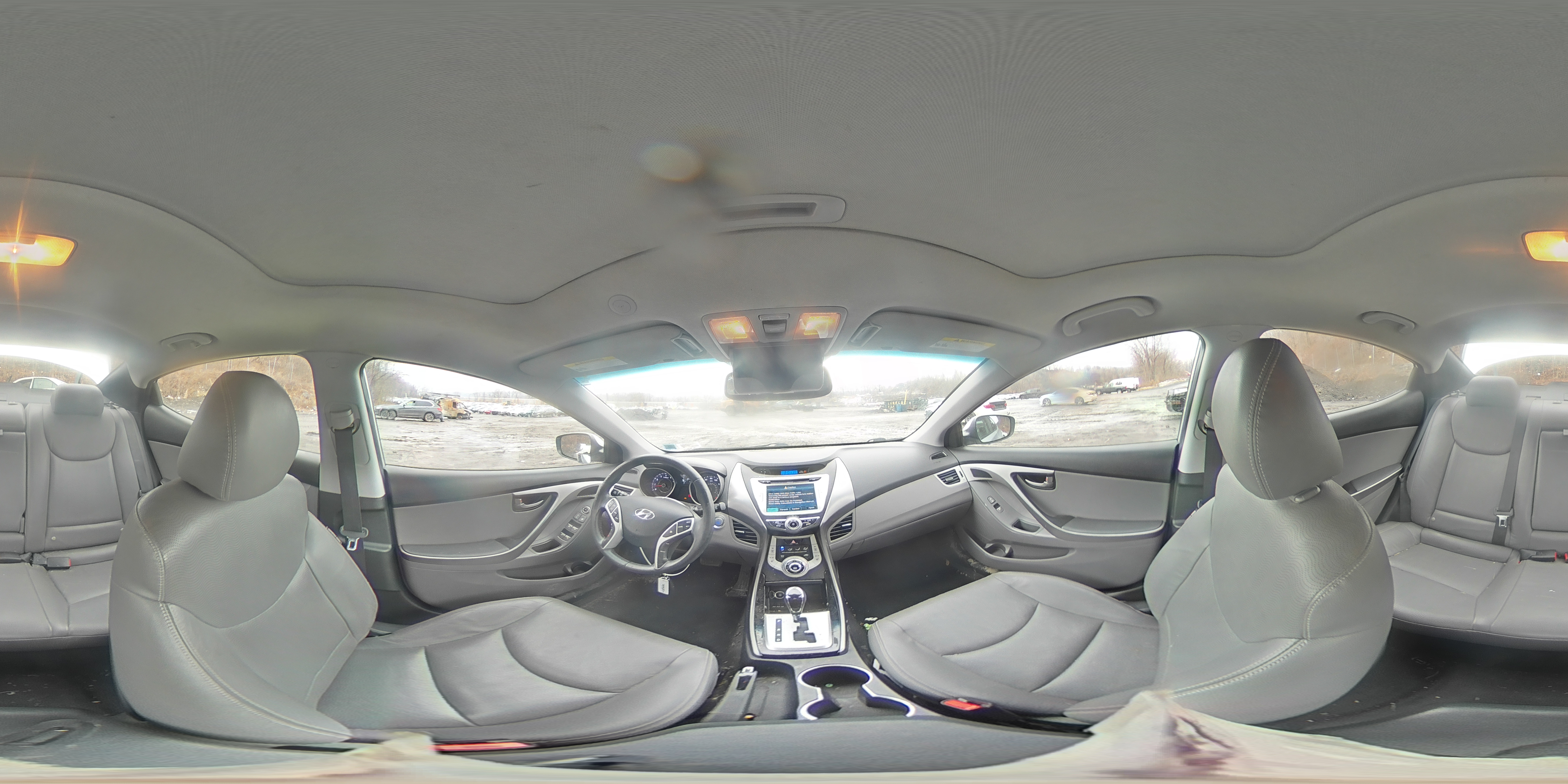 2012 Hyundai Elantra - Image 13