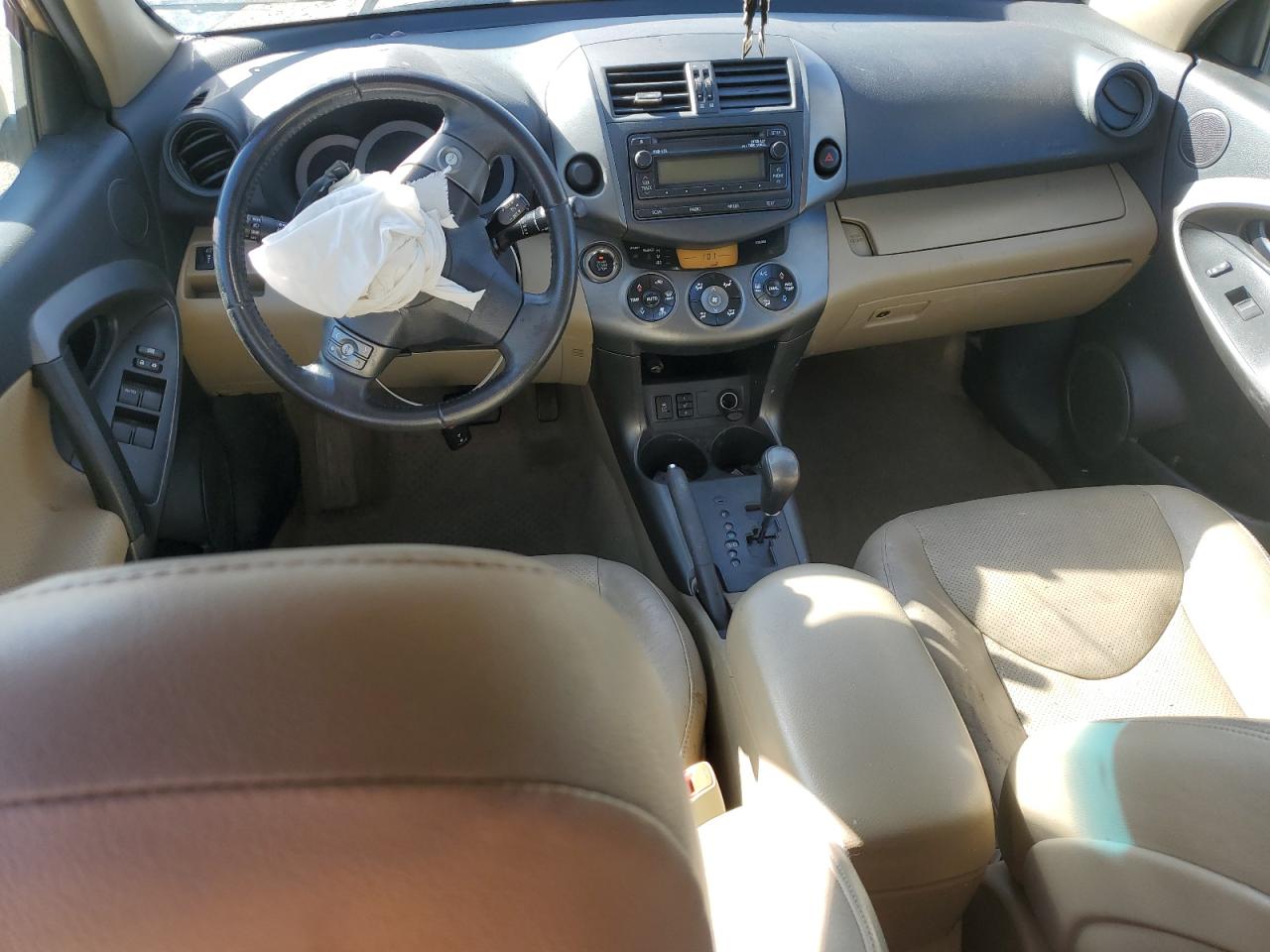 2012 Toyota RAV 4 - Image 8
