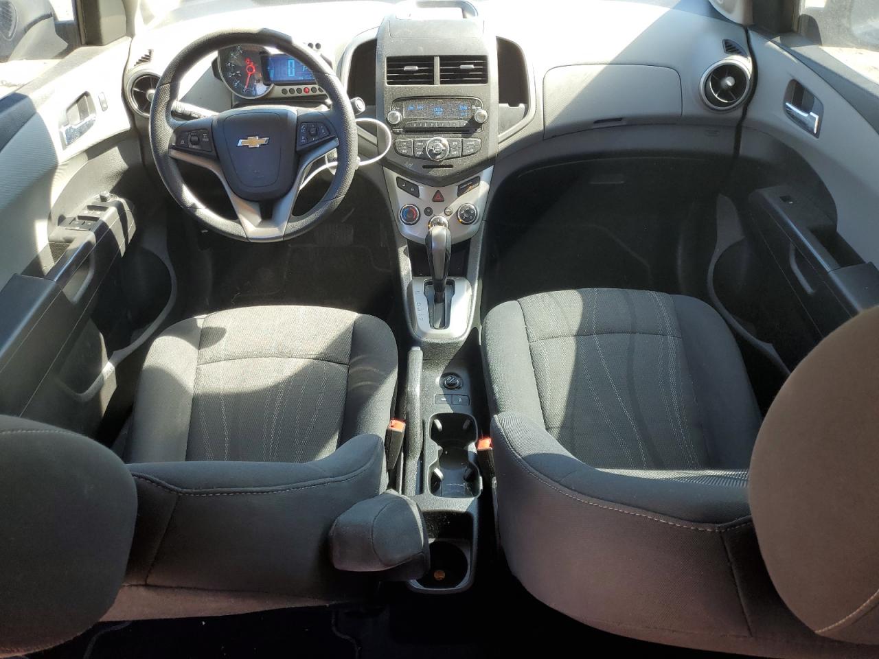 2014 Chevrolet Sonic - Image 8