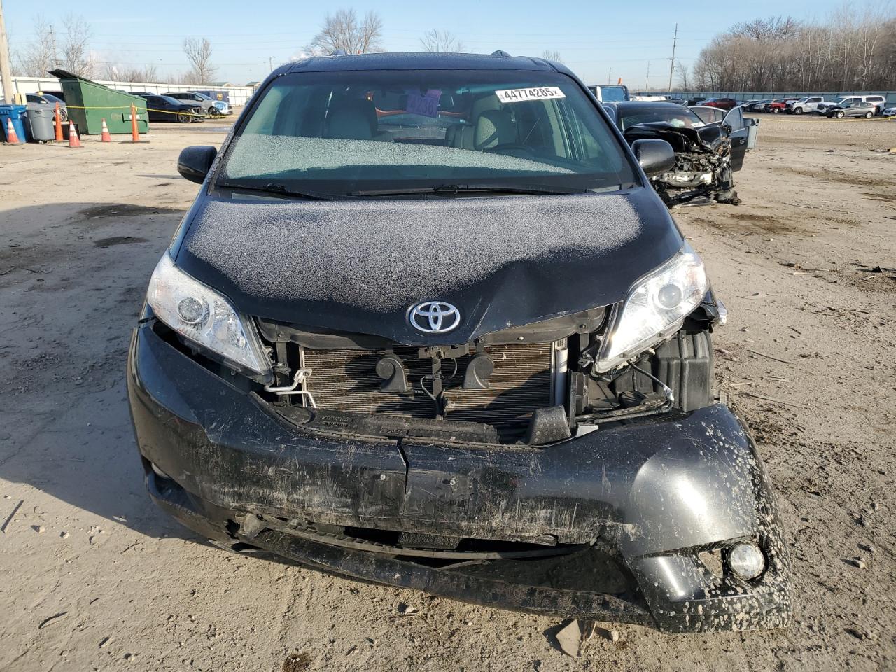 2015 Toyota Sienna - Image 5