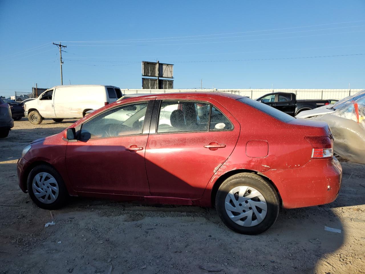 2007 Toyota Yaris - Image 2