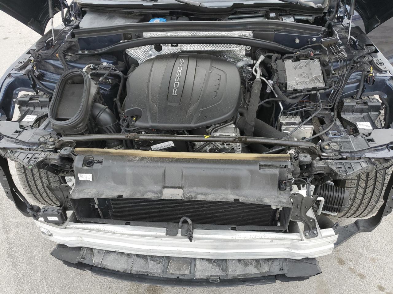 2019 Porsche Macan - Image 13