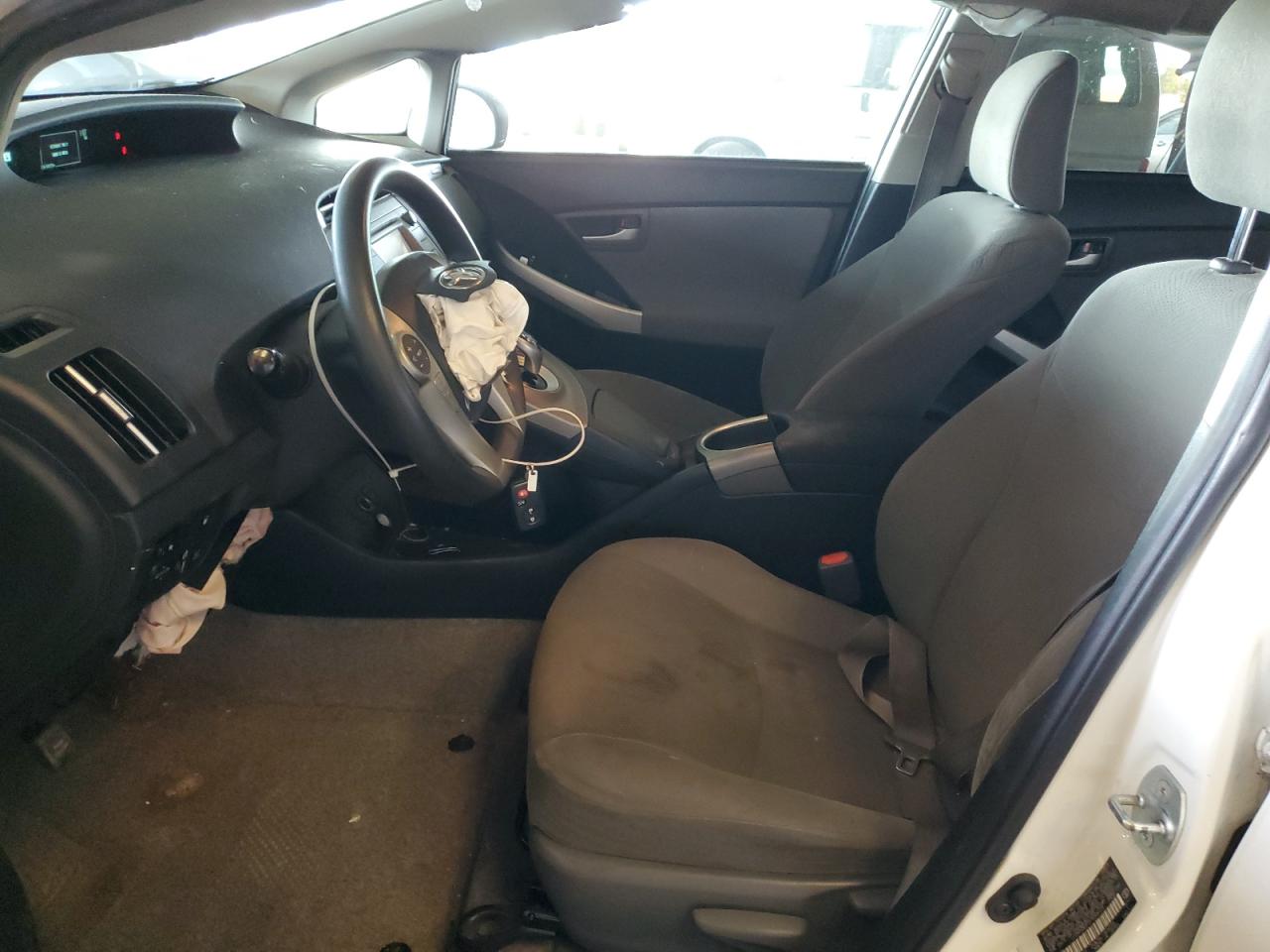 2015 Toyota Prius - Image 7