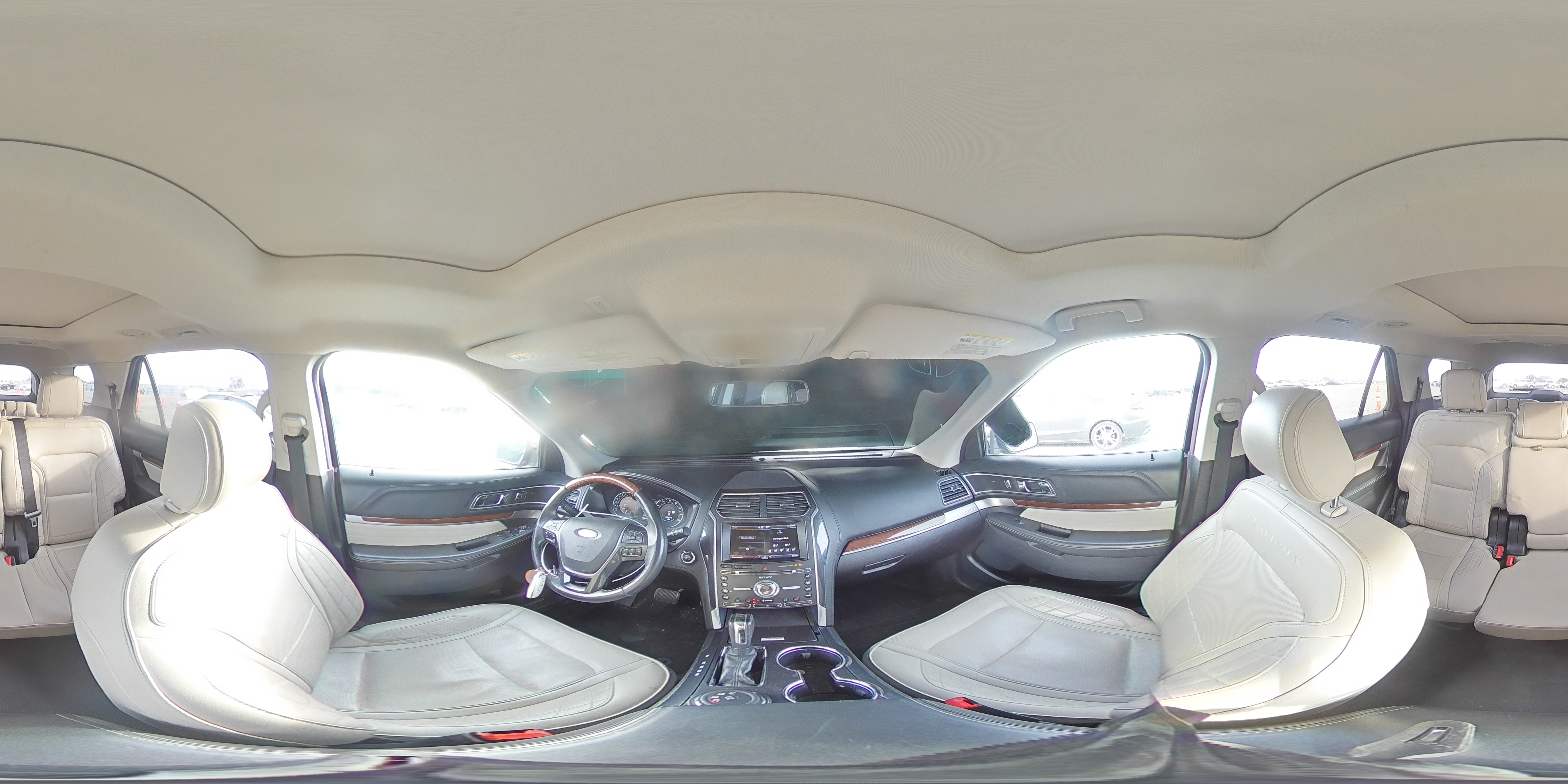 2016 Ford Explorer - Image 13