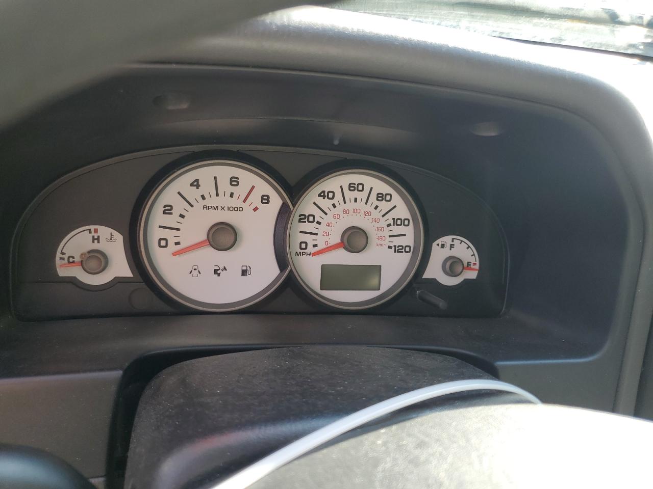 2006 Ford Escape - Image 9