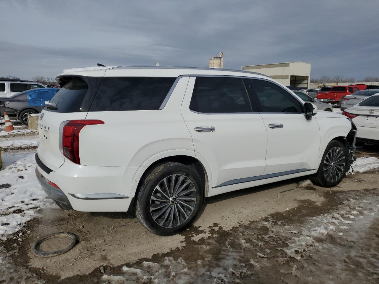 2023 Hyundai Palisade - Image 3