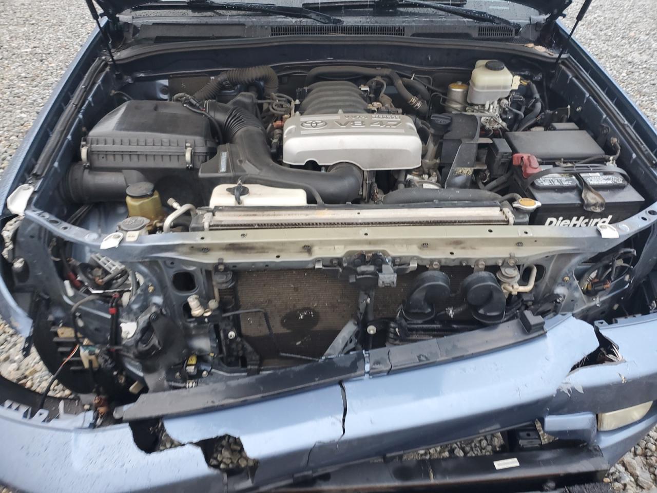 2005 Toyota 4Runner - Image 12