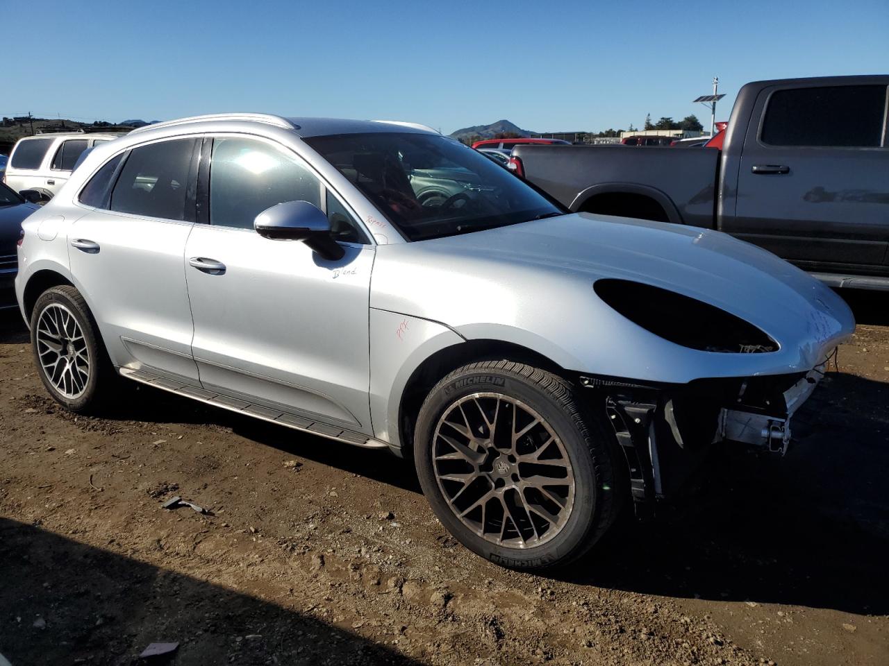 2017 Porsche Macan - Image 4