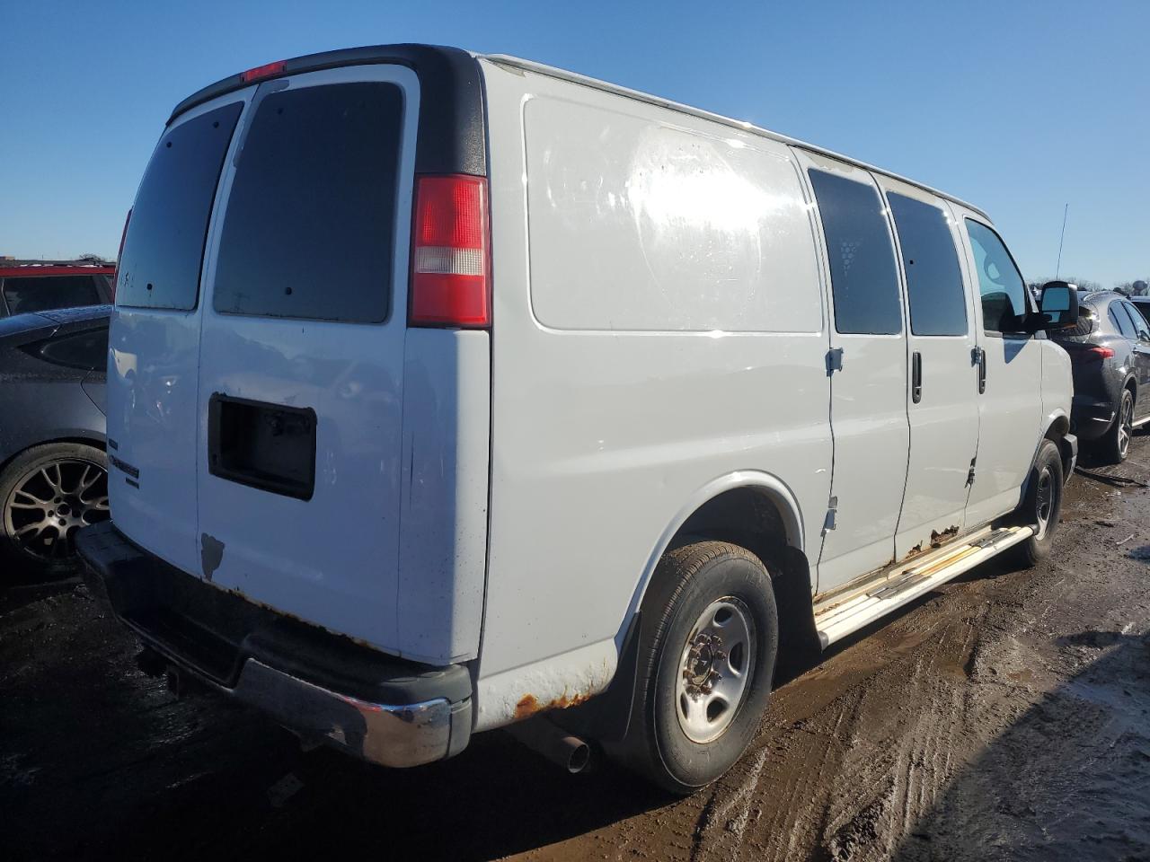 2012 Chevrolet Express - Image 3