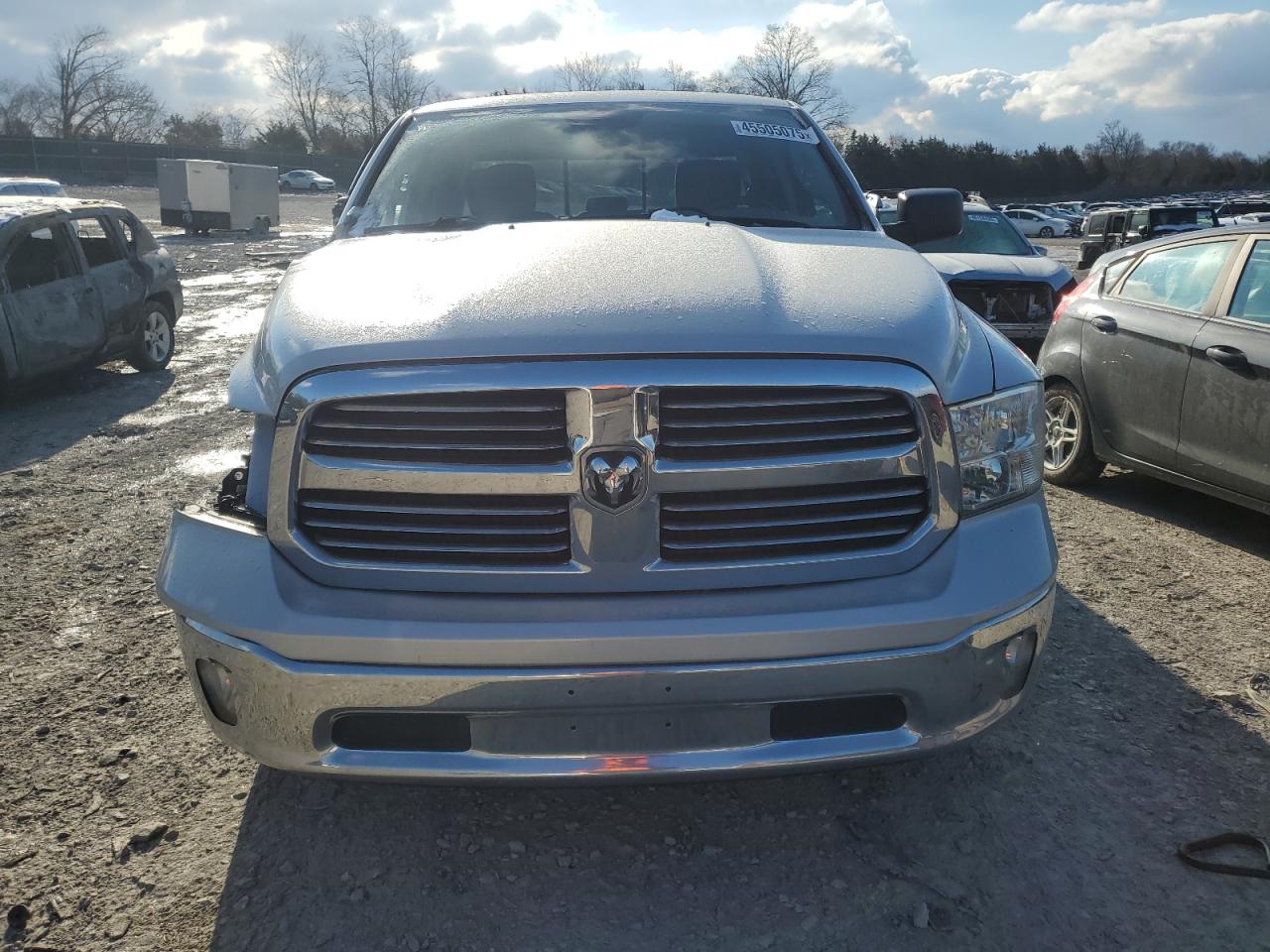 2016 RAM 1500 - Image 5