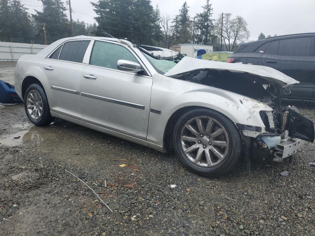 2012 Chrysler 300 - Image 4
