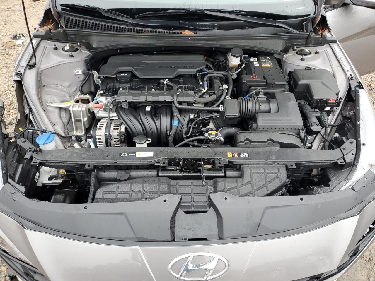 2023 Hyundai Elantra - Image 11