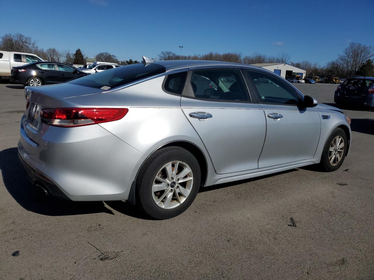 2017 Kia Optima - Image 3