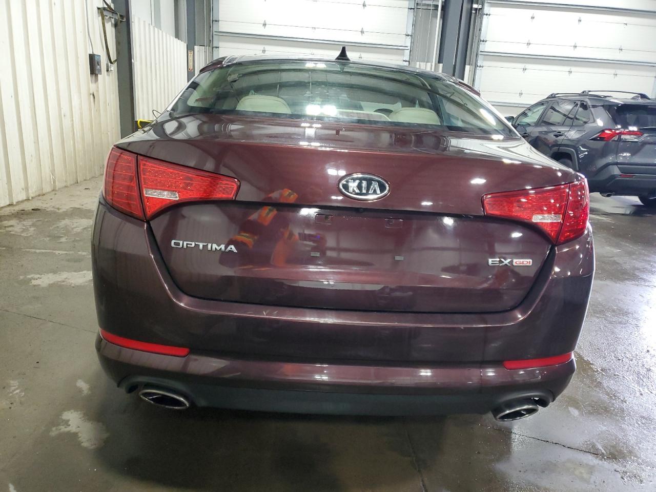 2011 Kia Optima - Image 6