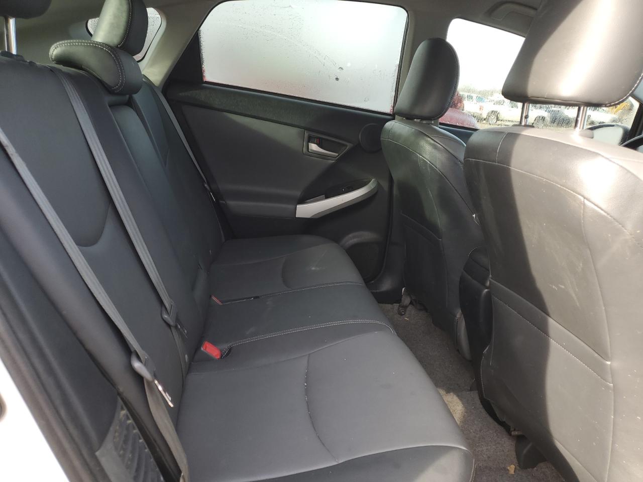 2014 Toyota Prius - Image 10