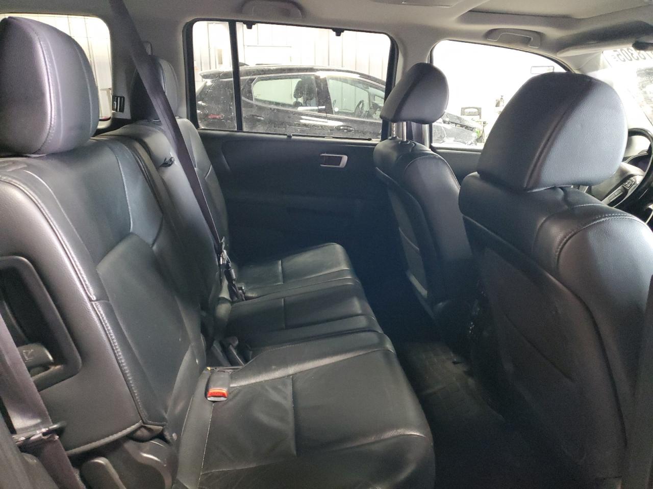 2014 Honda Pilot - Image 11