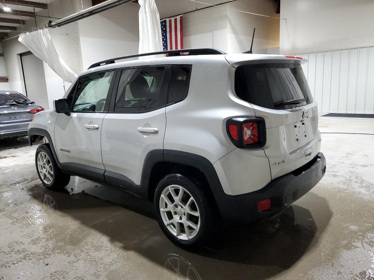 2020 Jeep Renegade - Image 2