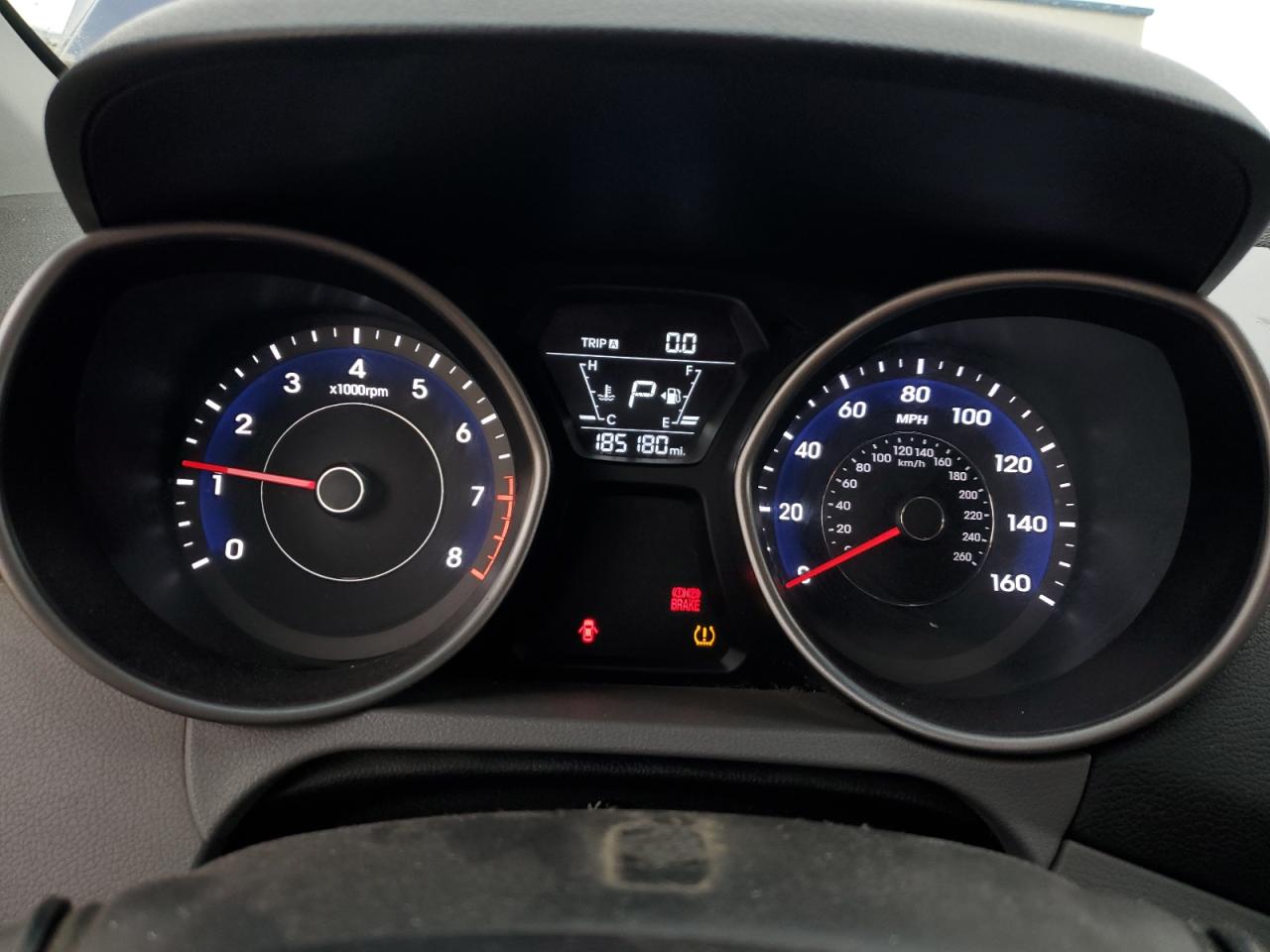 2016 Hyundai Elantra - Image 9