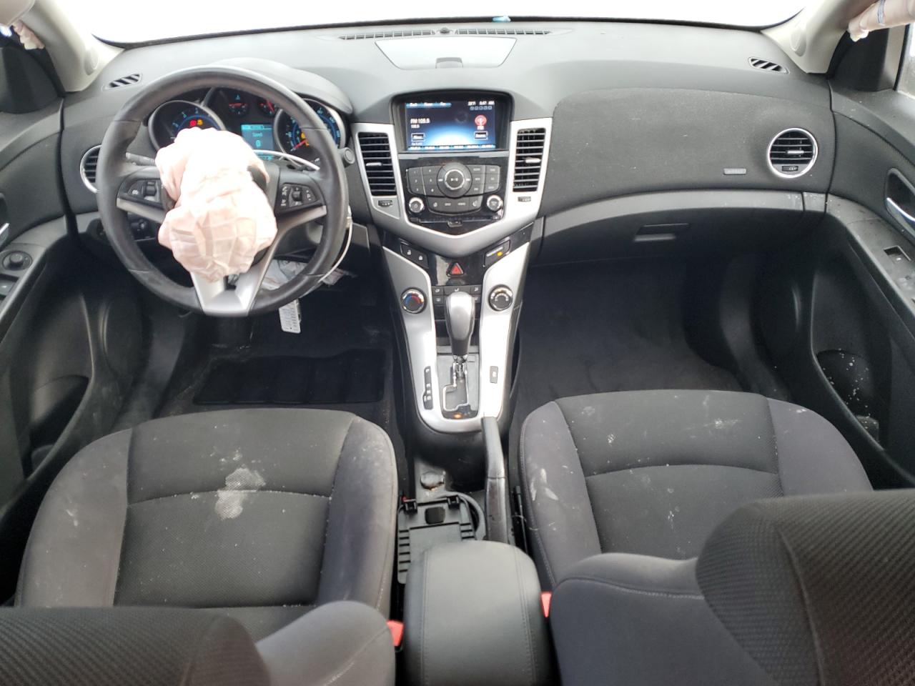 2013 Chevrolet Cruze - Image 8