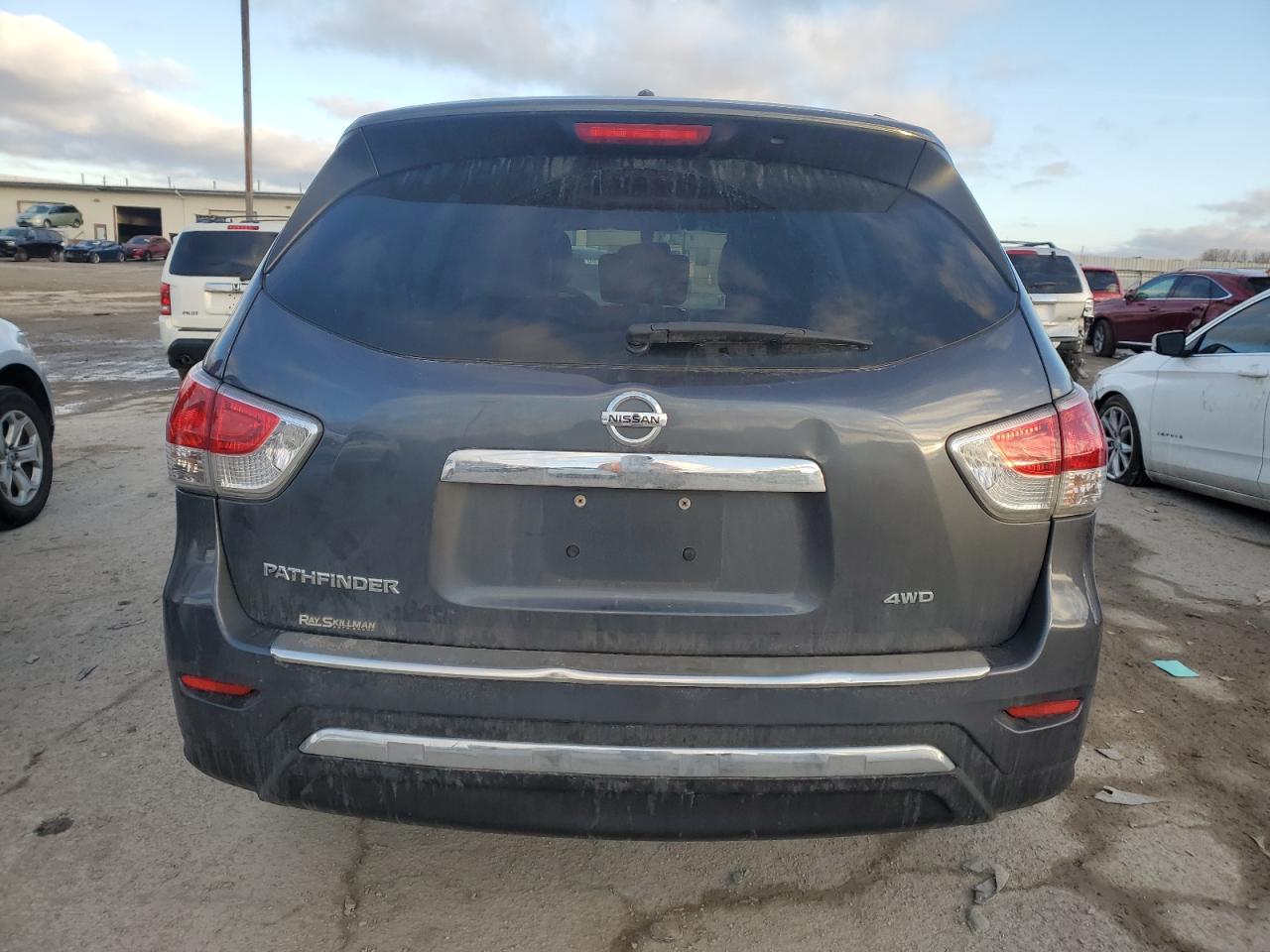 2014 Nissan Pathfinder - Image 6