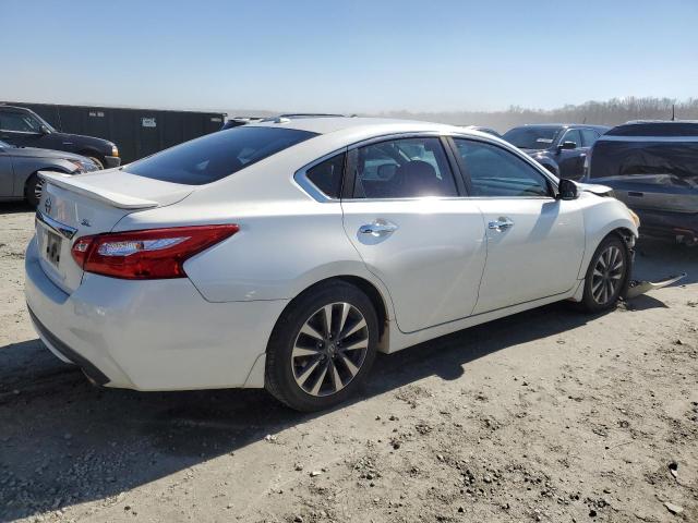 Sedans NISSAN ALTIMA 2016 Biały
