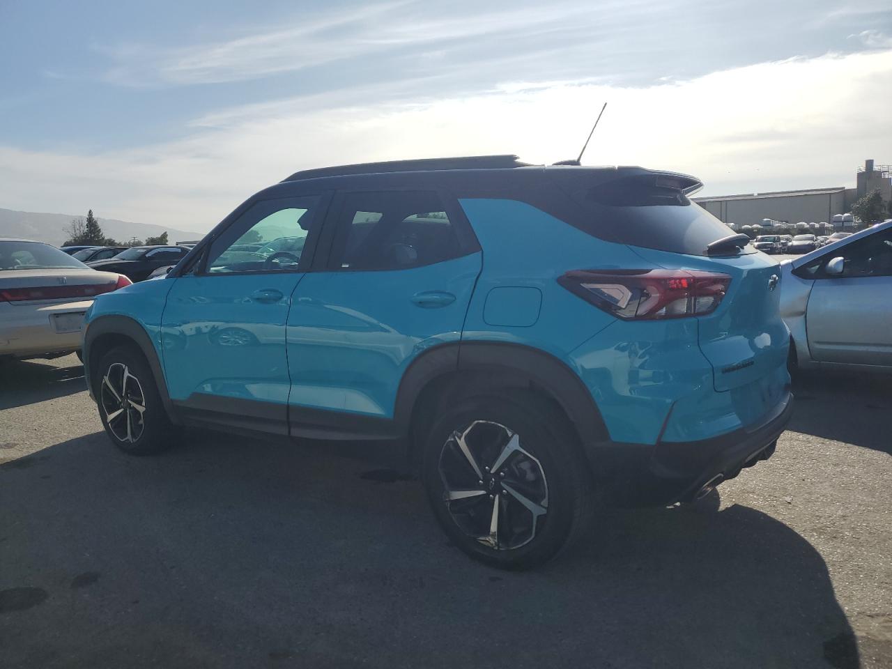 2021 Chevrolet TrailBlazer - Image 2