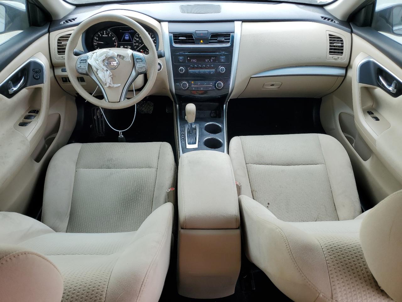 2015 Nissan Altima - Image 8