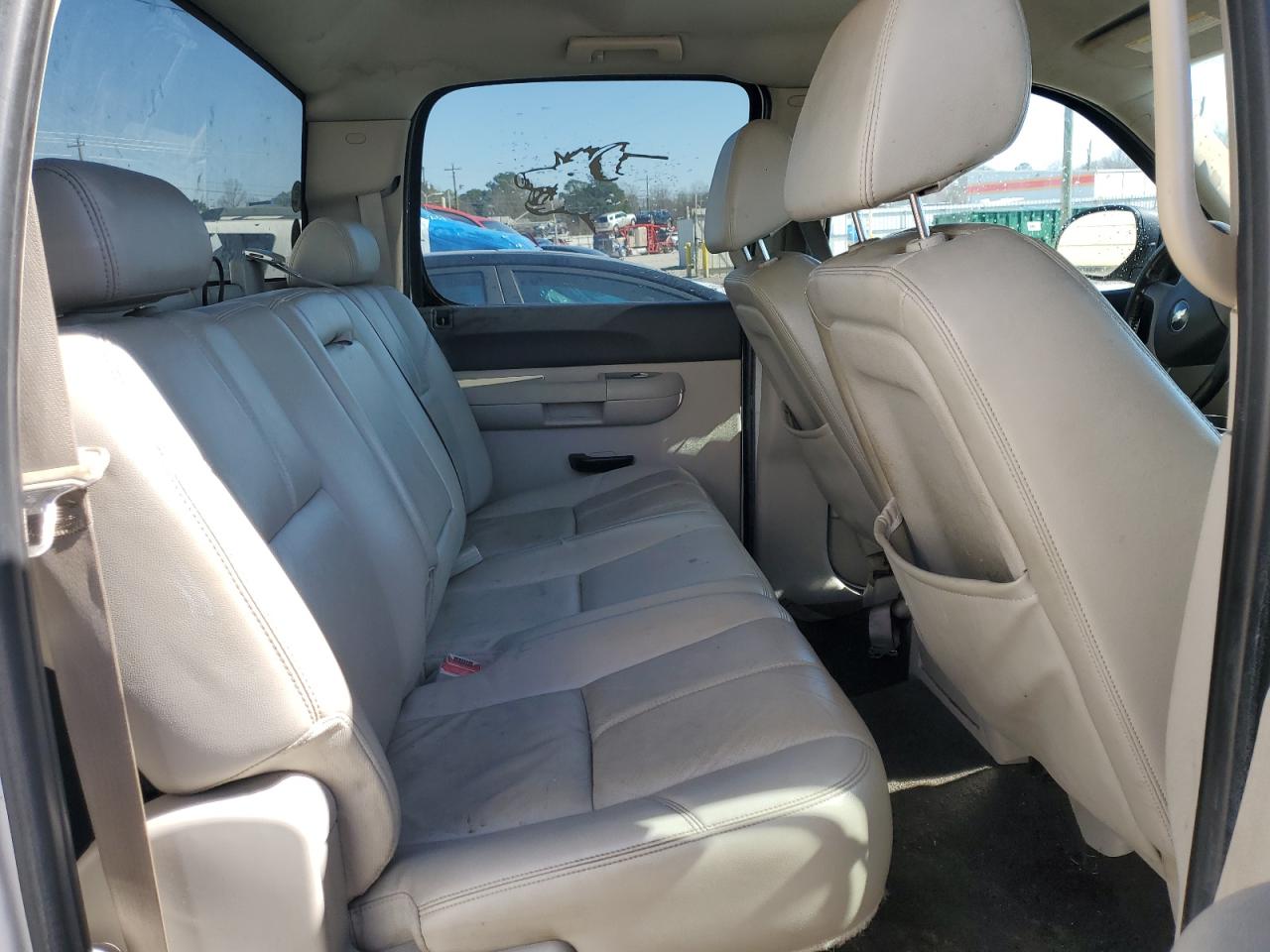 2009 Chevrolet Silverado - Image 10