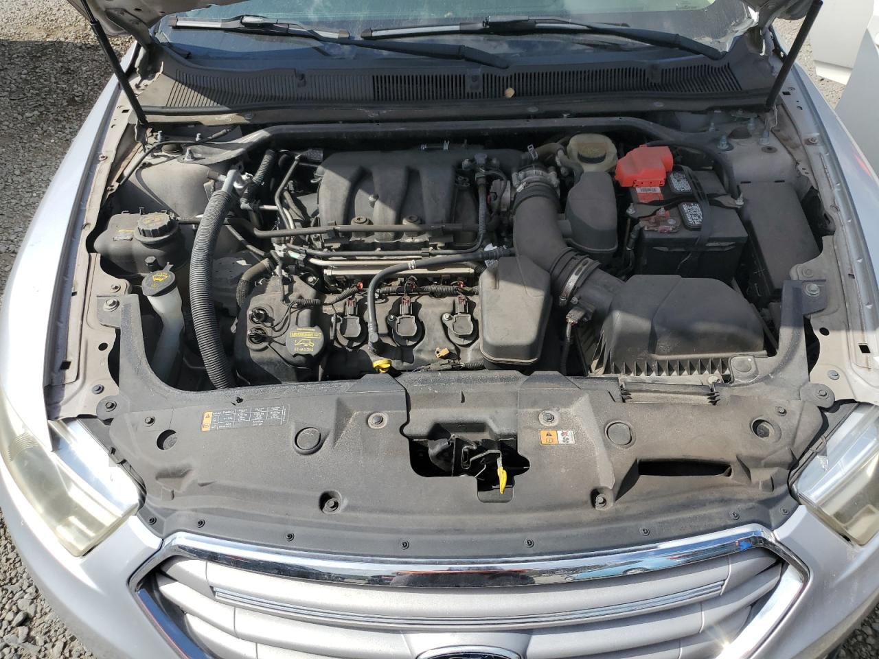 2013 Ford Taurus - Image 11