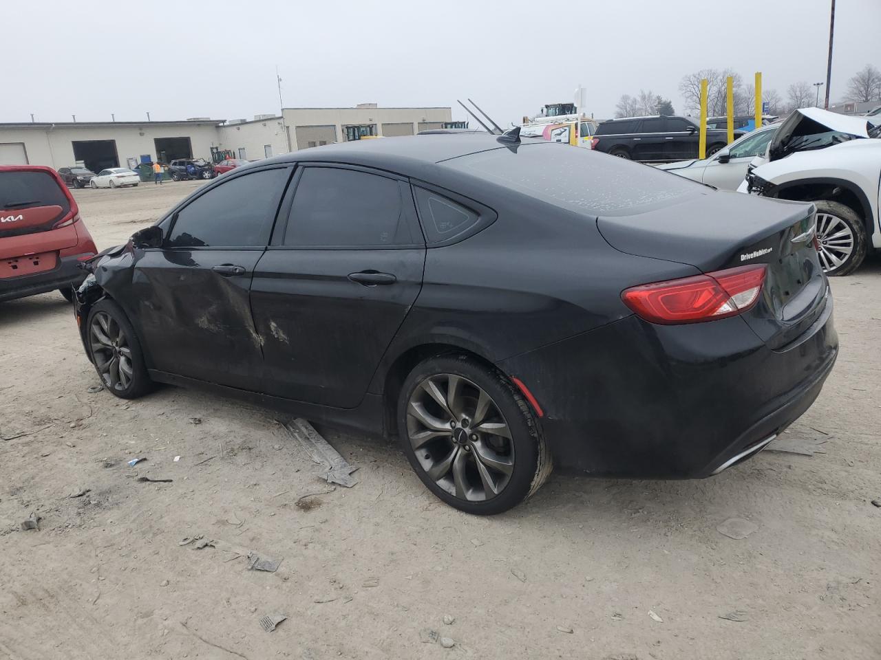 2016 Chrysler 200 - Image 2